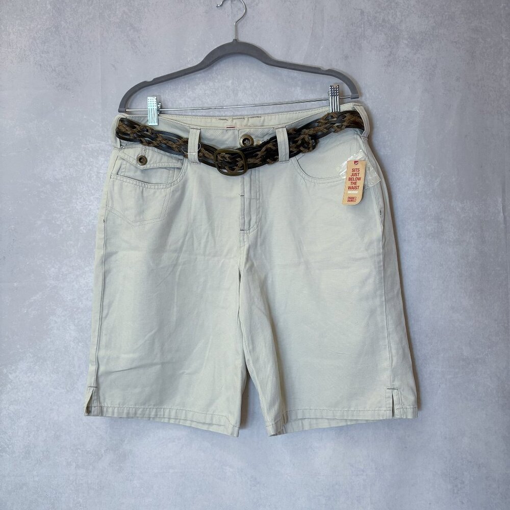 Faded Glory Ladies Mid Rise Bermuda Shorts Beige Size 14